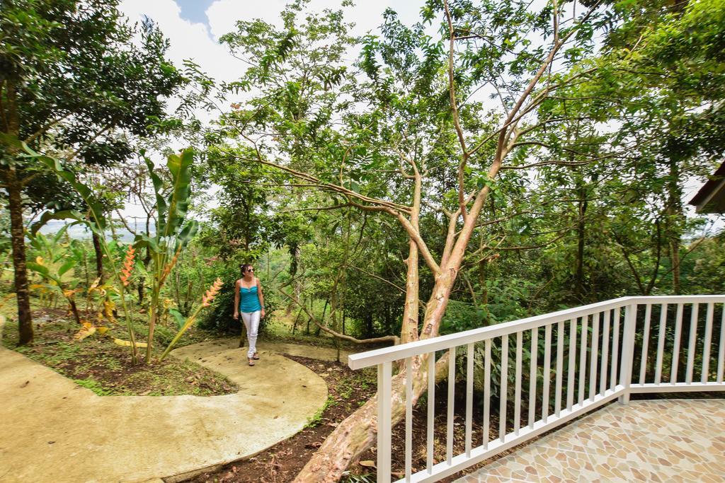 Arenal Waterfall Lodge Exterior photo